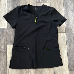 GT black scrub top